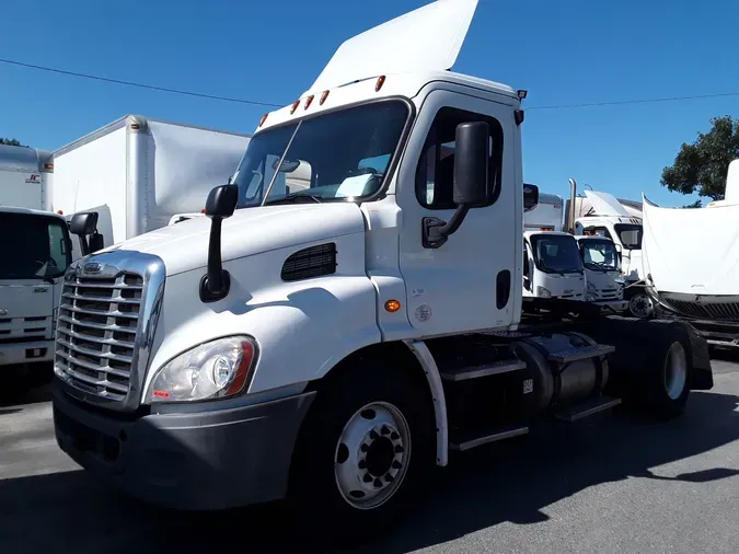 2016 FREIGHTLINER/MERCEDES CASCADIA 1133bc2707f44e048c6e2ceadc483b5fc7f