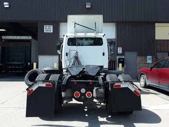 2019 FREIGHTLINER/MERCEDES M2 106