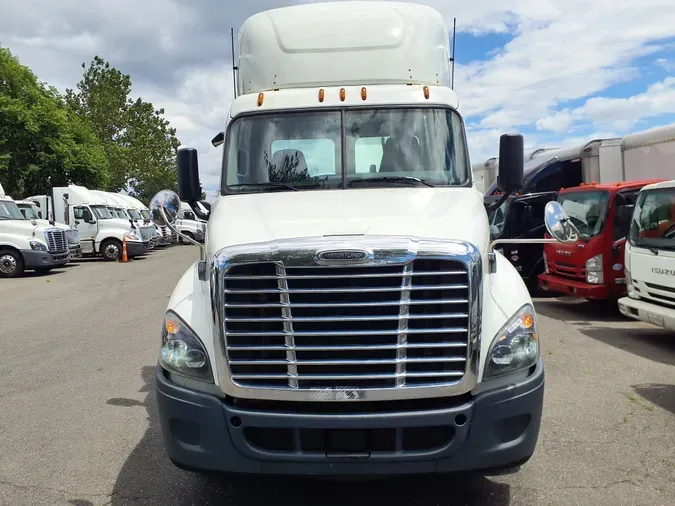 2019 FREIGHTLINER/MERCEDES CASCADIA 125