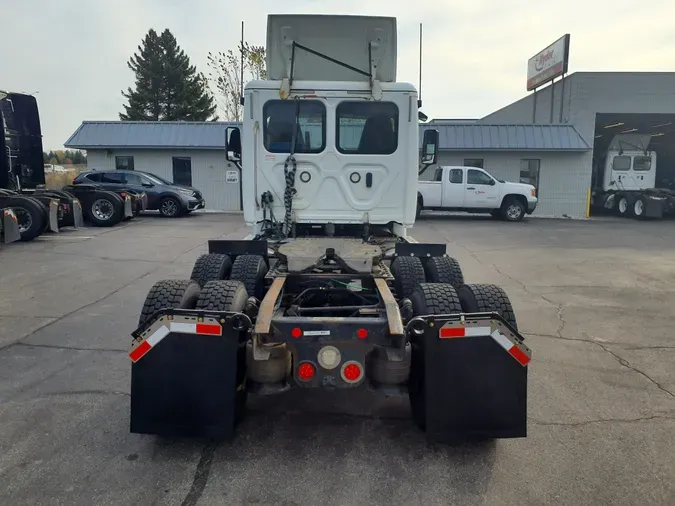 2018 FREIGHTLINER/MERCEDES CASCADIA 125