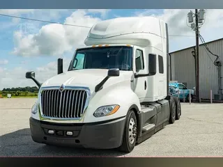 2024 INTERNATIONAL LT