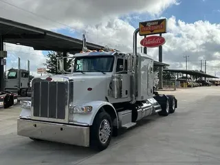2023 Peterbilt 389