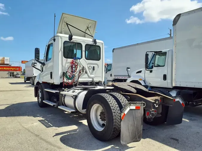 2020 FREIGHTLINER/MERCEDES NEW CASCADIA 116