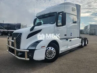 2024 VOLVO VNL64T760