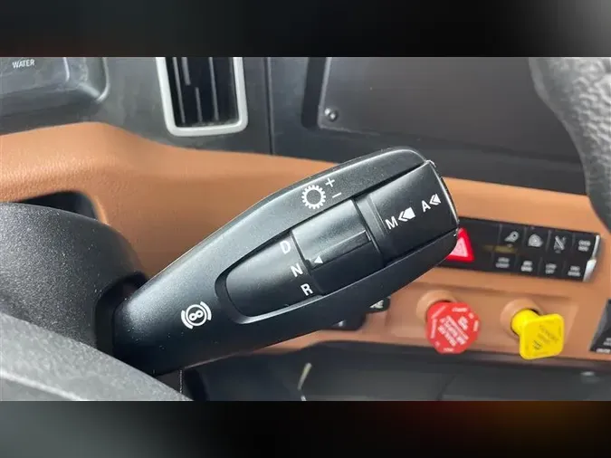 2021 FREIGHTLINER CA126
