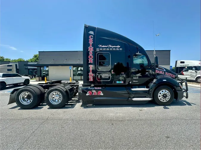 2022 Kenworth T680