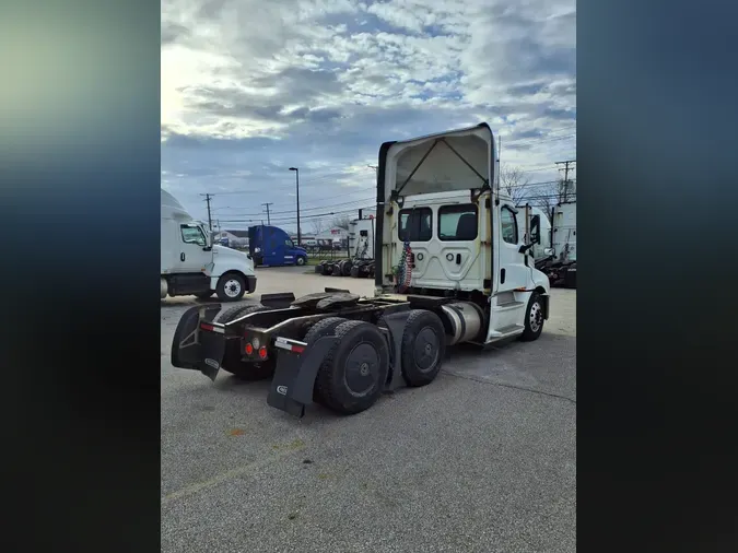 2020 FREIGHTLINER/MERCEDES NEW CASCADIA PX12664