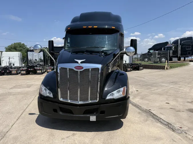 2022 Peterbilt 5793bd6628444336d2a3275eedf441cb89a