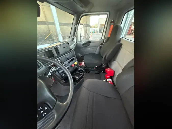 2020 NAVISTAR INTERNATIONAL LT625 DAYCAB T/A3bd708f52cb17576e54a5b3aa755dc79