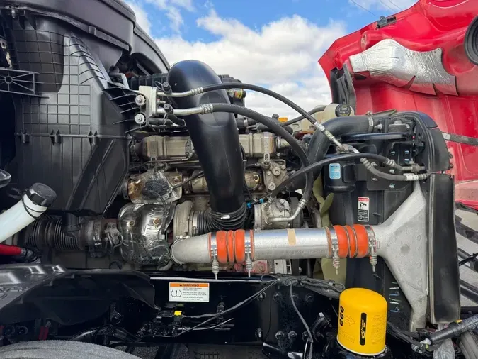 2023 FREIGHTLINER Cascadia 126