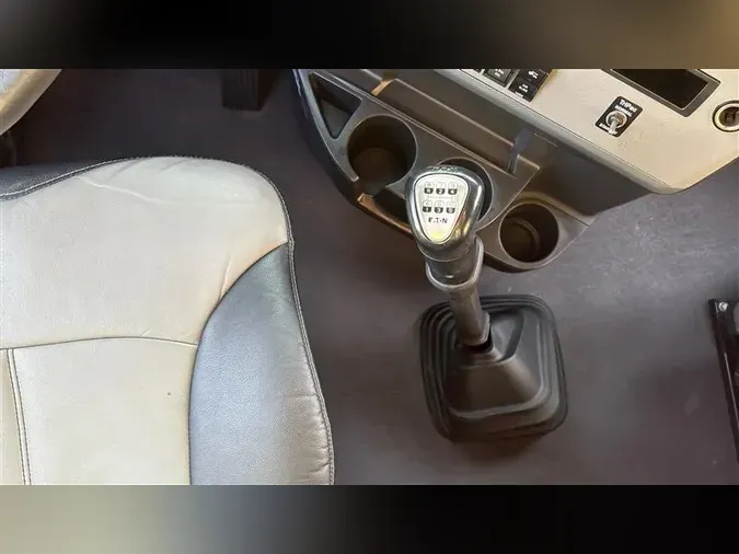 2020 FREIGHTLINER CA126