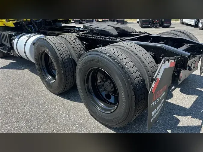 2018 INTERNATIONAL RH613