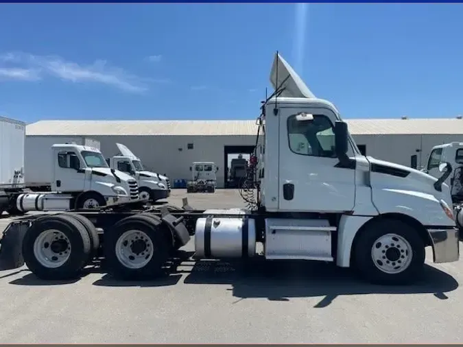 2020 FREIGHTLINER/MERCEDES NEW CASCADIA PX12664