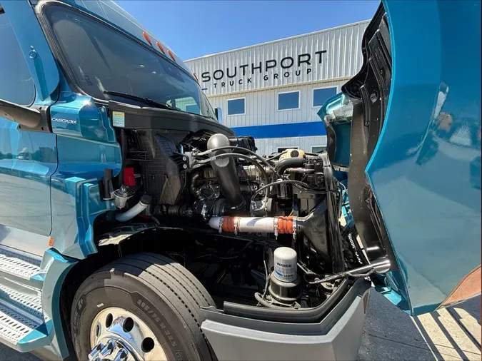 2024 Freightliner Cascadia 126