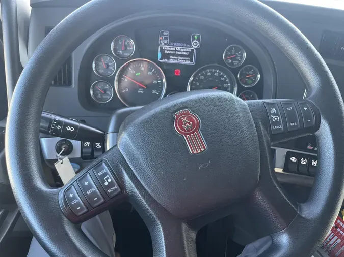 2022 Kenworth T680