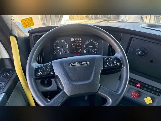 2022 FREIGHTLINER CA126