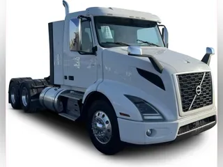 2019 Volvo VNL64T200