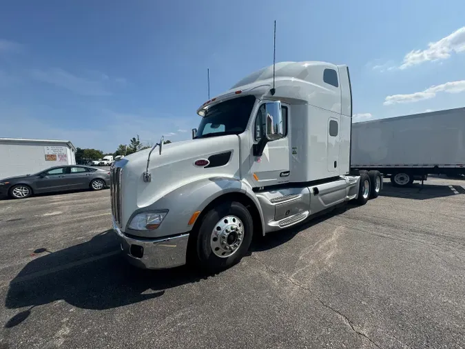 2022 Peterbilt 579