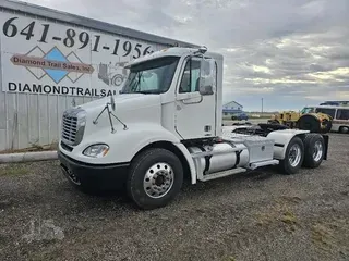 2007 FREIGHTLINER COLUMBIA 112