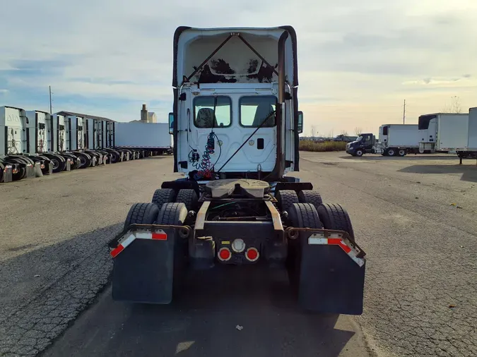 2016 FREIGHTLINER/MERCEDES CASCADIA 125