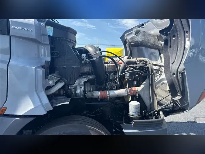 2020 FREIGHTLINER CASCADEVO1