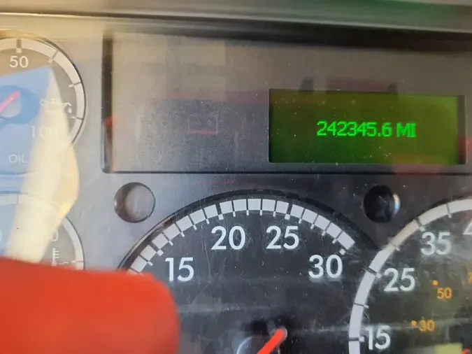 2021 FREIGHTLINER M2 106