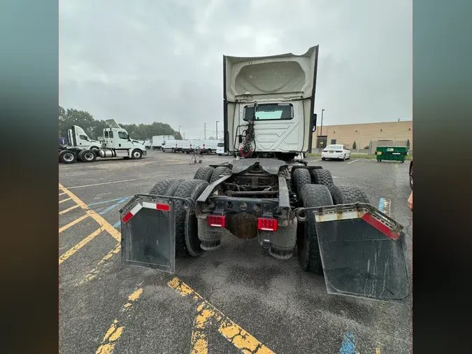 2019 NAVISTAR INTERNATIONAL LT625 DAYCAB T/A