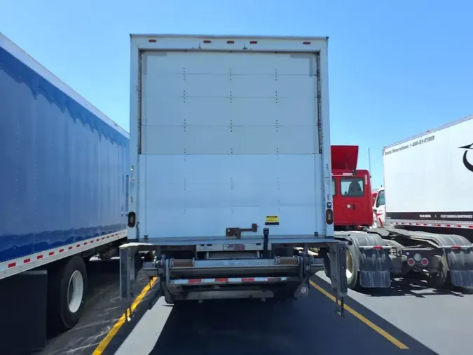 2019 FREIGHTLINER M2 106