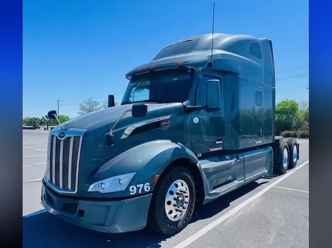 2022 Peterbilt 579
