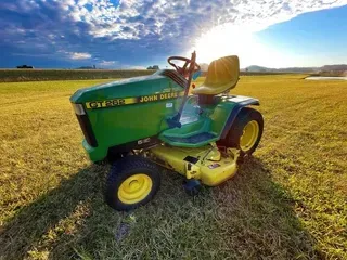 1996 John Deere GT262