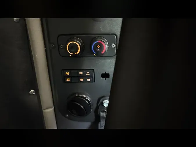 2020 FREIGHTLINER CA116