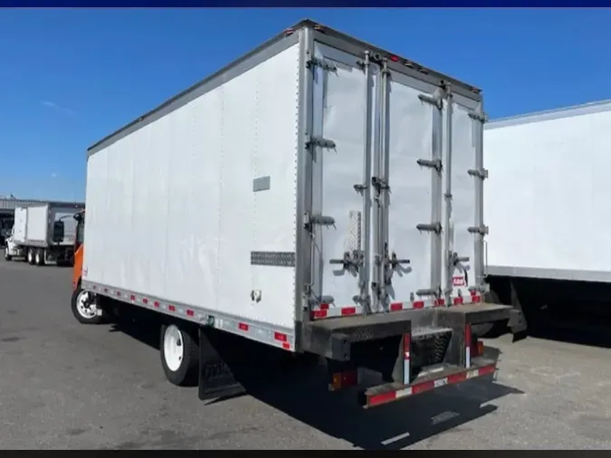 2019 ISUZU NQR