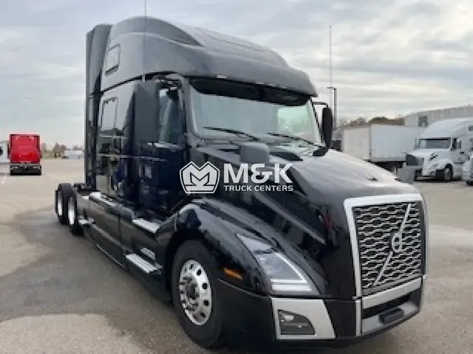 2022 VOLVO VNL64T860