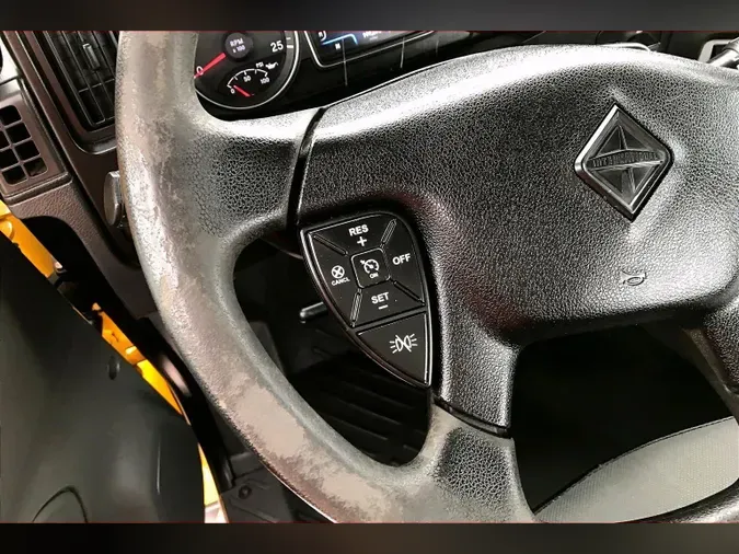 2019 INT LT625 6x43bf96d610a631a9226a4b3341cc71d85