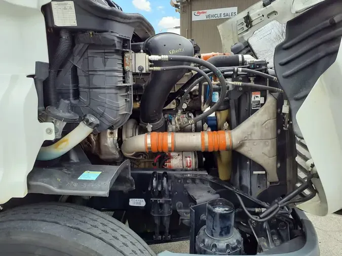 2019 FREIGHTLINER CASCADIA 113