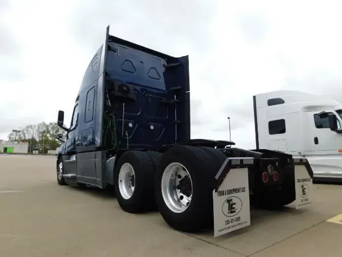 2020 Freightliner Cascadia