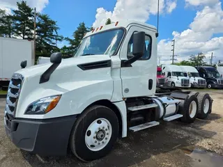 2018 FREIGHTLINER NEW CASCADIA PX12664