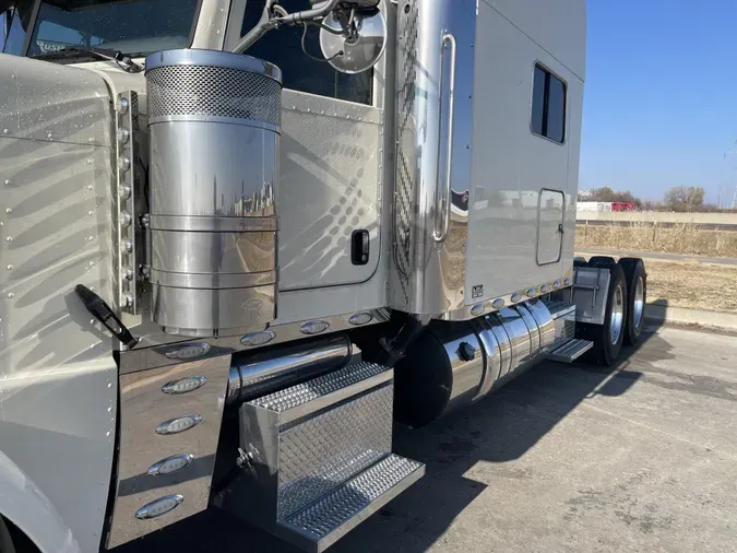 2019 Peterbilt 3893c037c26f01e17a5327d432bdba0219f