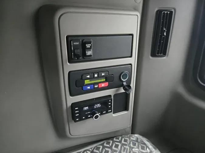 2024 International LT625
