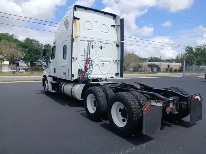 2020 FREIGHTLINER/MERCEDES CASCADIA PX11664ST