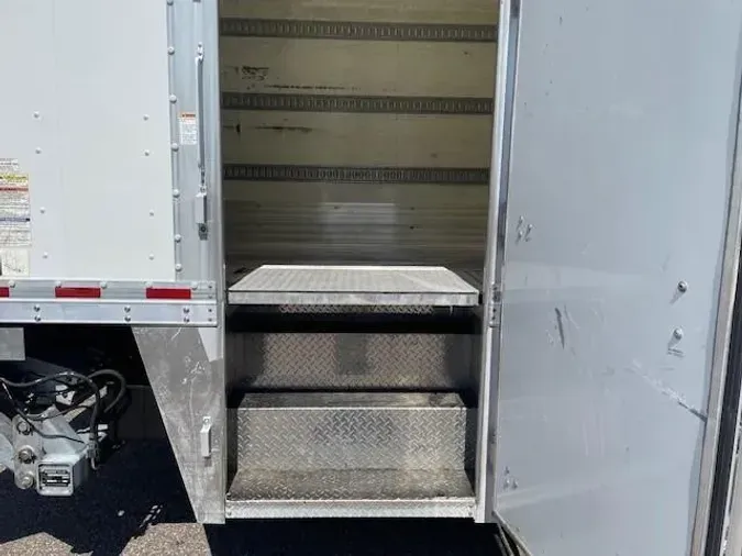 2020 Peterbilt 337