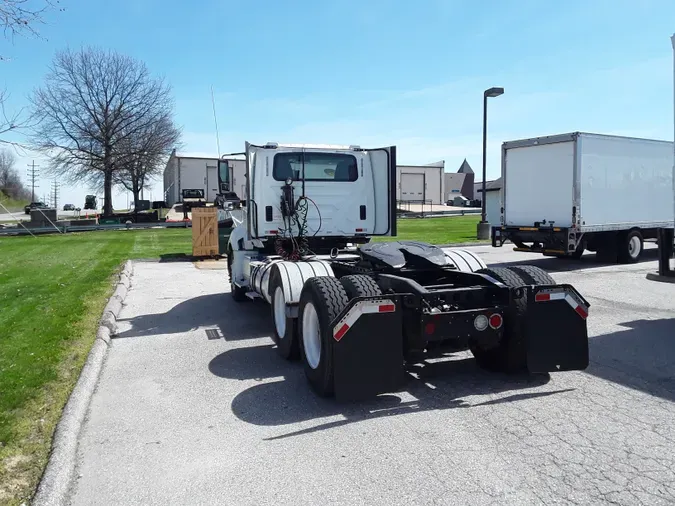 2017 NAVISTAR INTERNATIONAL PRO LF687