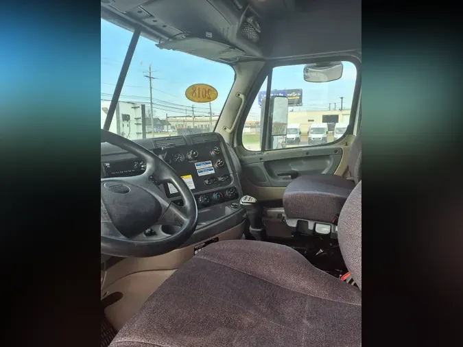 2018 FREIGHTLINER/MERCEDES CASCADIA 125