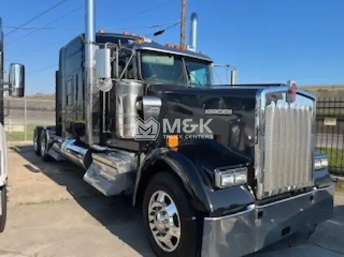 2022 KENWORTH W900L