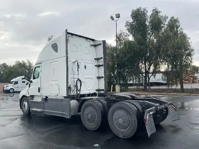 2020 Freightliner T12664ST