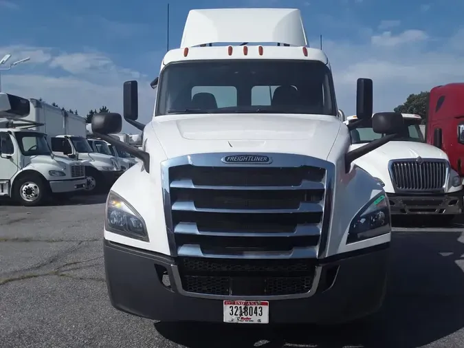 2019 FREIGHTLINER/MERCEDES NEW CASCADIA PX126643c0c0e353904ffe14d721607c7096892
