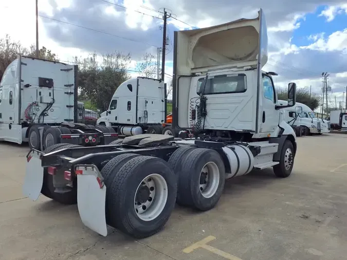 2020 NAVISTAR INTERNATIONAL RH613 DAYCAB T/A