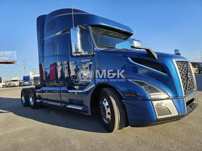 2021 VOLVO VNL64T760