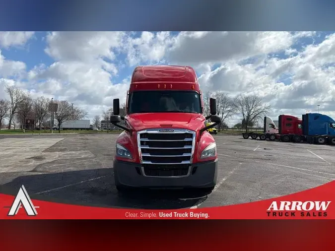 2023 FREIGHTLINER CA126