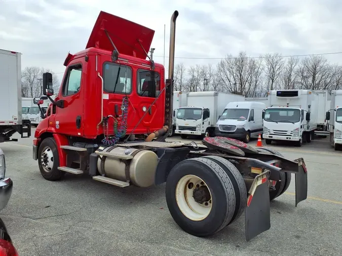 2019 FREIGHTLINER/MERCEDES CASCADIA 113